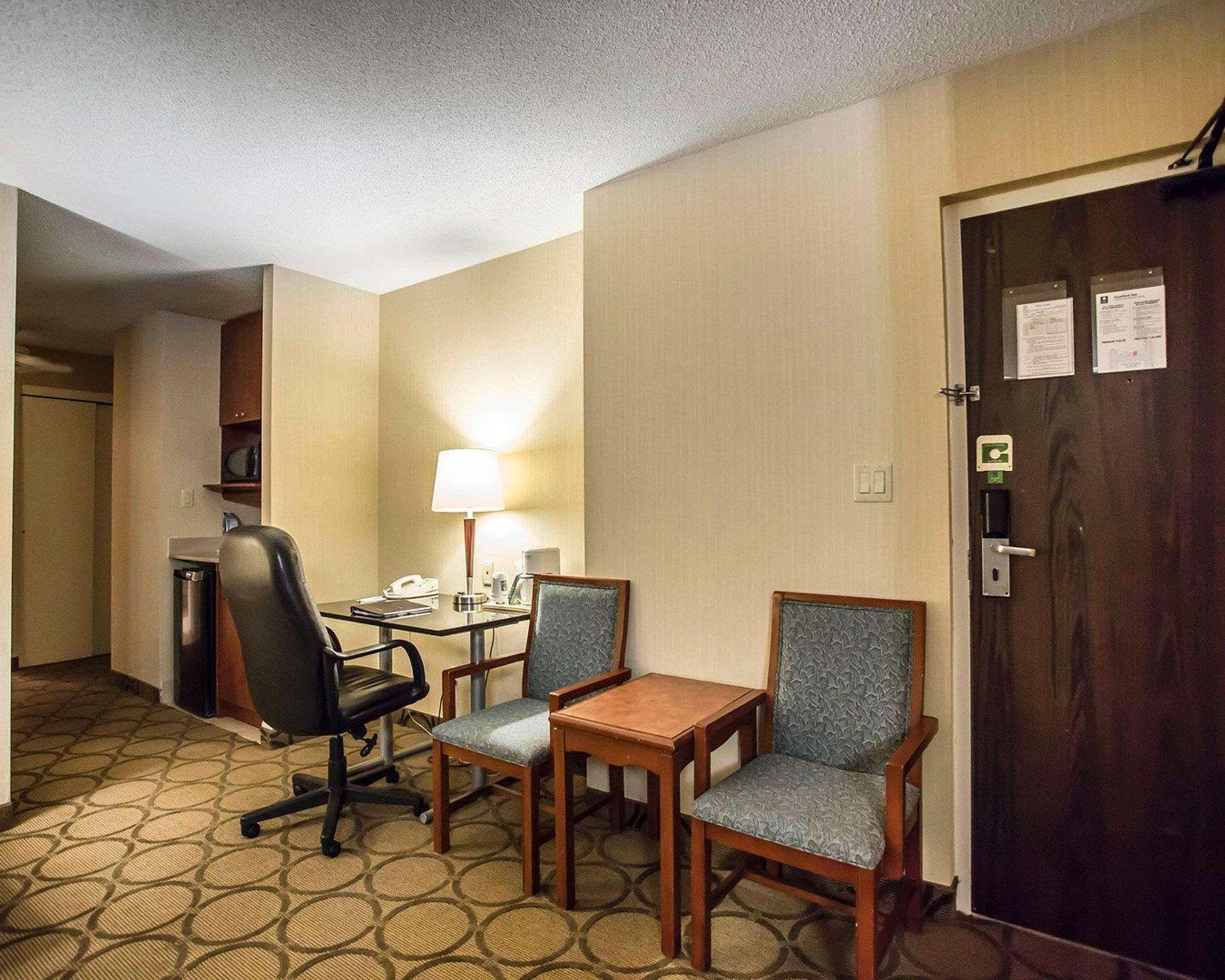 Comfort Inn West Ottawa Exteriér fotografie